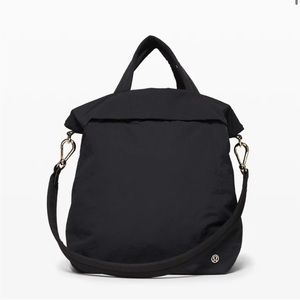 Lululemon On My Level Bag